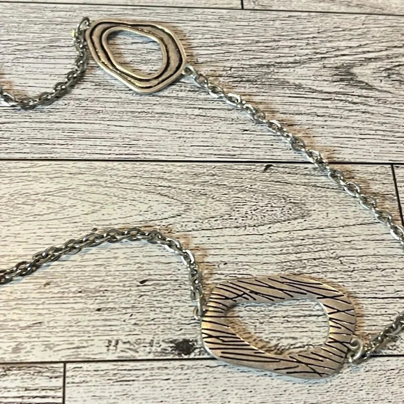 Premier Designs Silver Tone Circle Station Necklace 36” Long - Picture 11 of 11